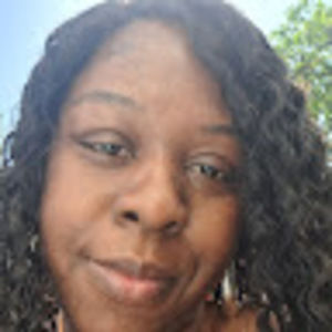 Meet your Posher, Kendra